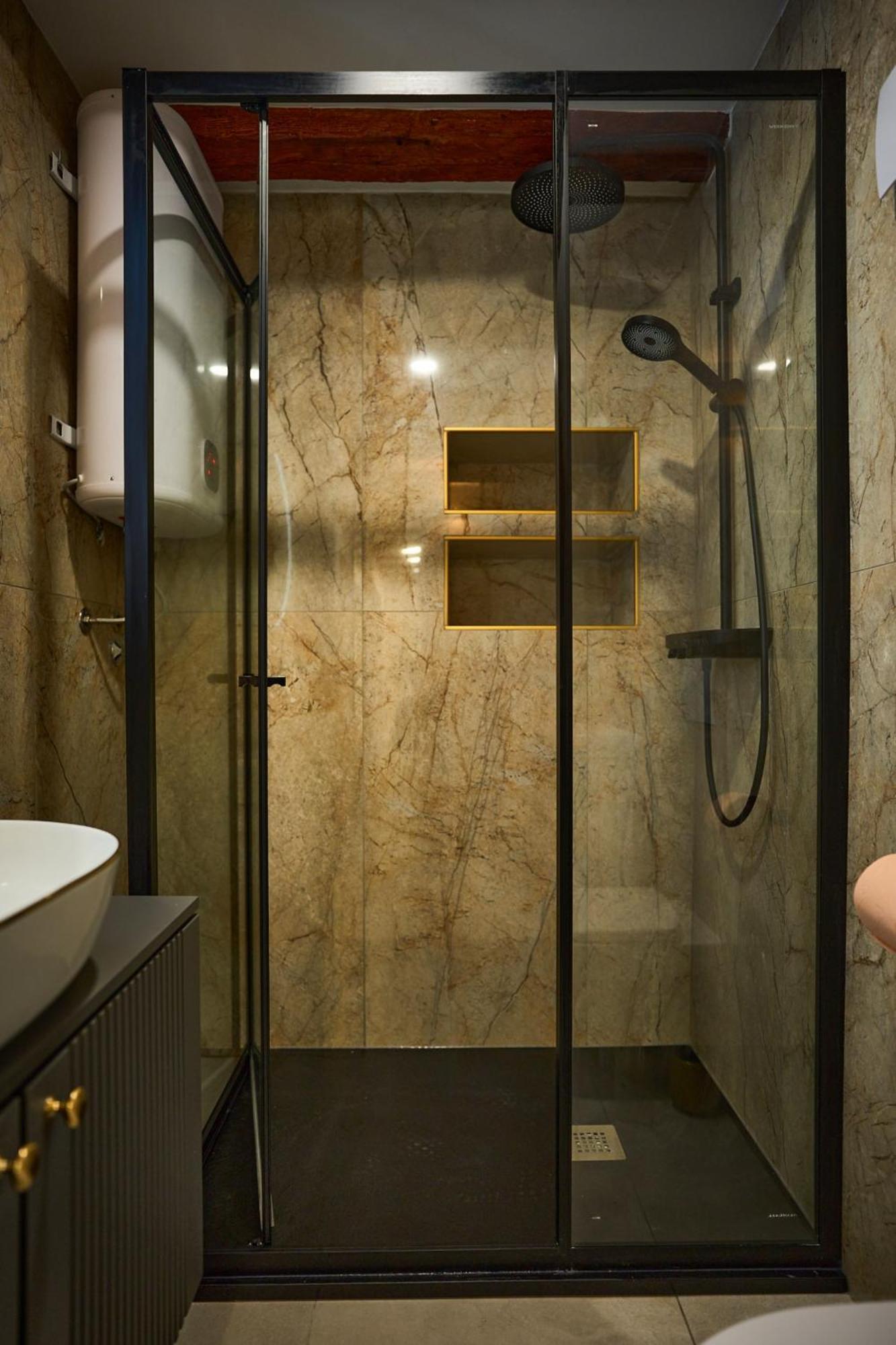 Bernard Deluxe Renovated Peaceful Old Town Gem Apartment สปลิท ภายนอก รูปภาพ